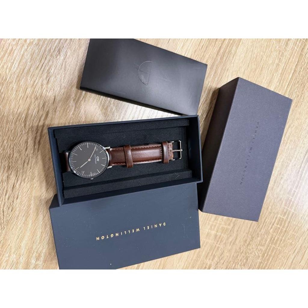 Used Daniel Wellington DW00100101 Brown Leather
