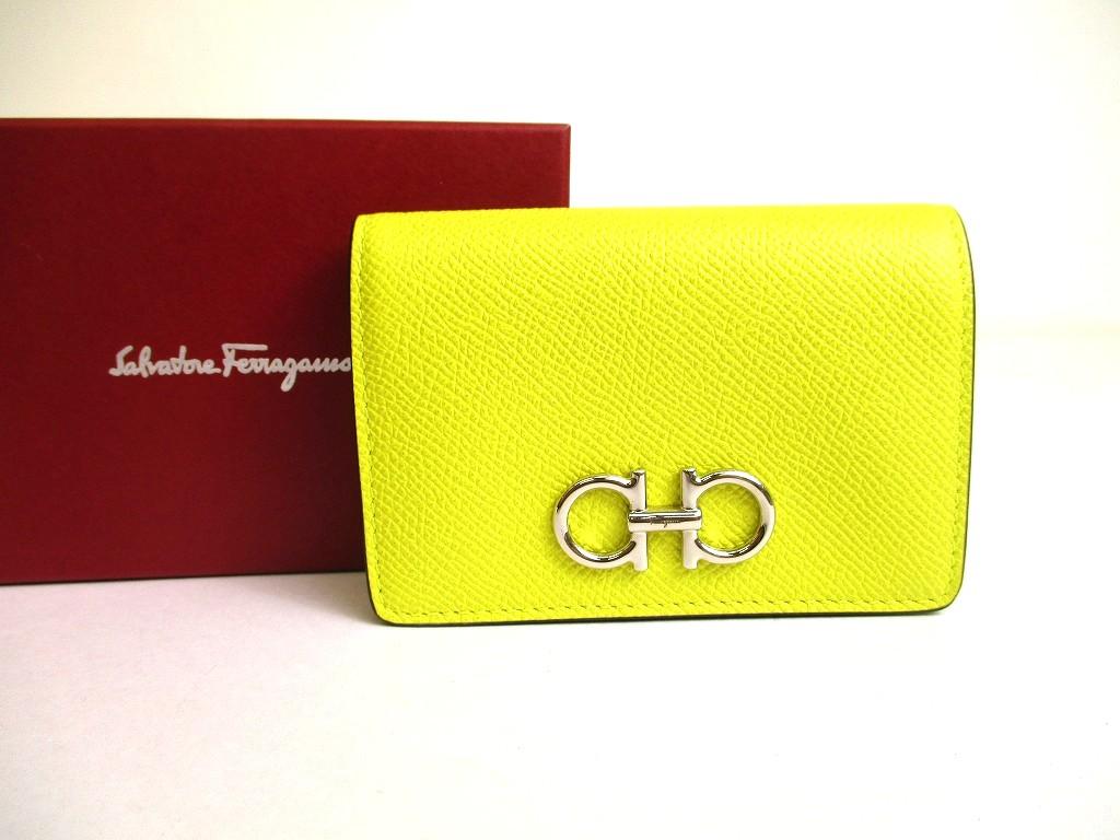 Authentic Salvatore Ferragamo Gancini Silver H/W Yellow Leather Business Card Holder #a825  Refurbished