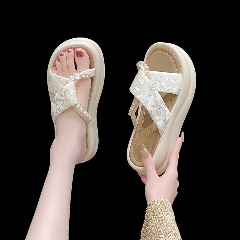 Fashion Shoes Woman 2025 Slippers For Swimming Pool String Bead Pantofle Platform Beach Summer New Slides House Slippers Platform Beach