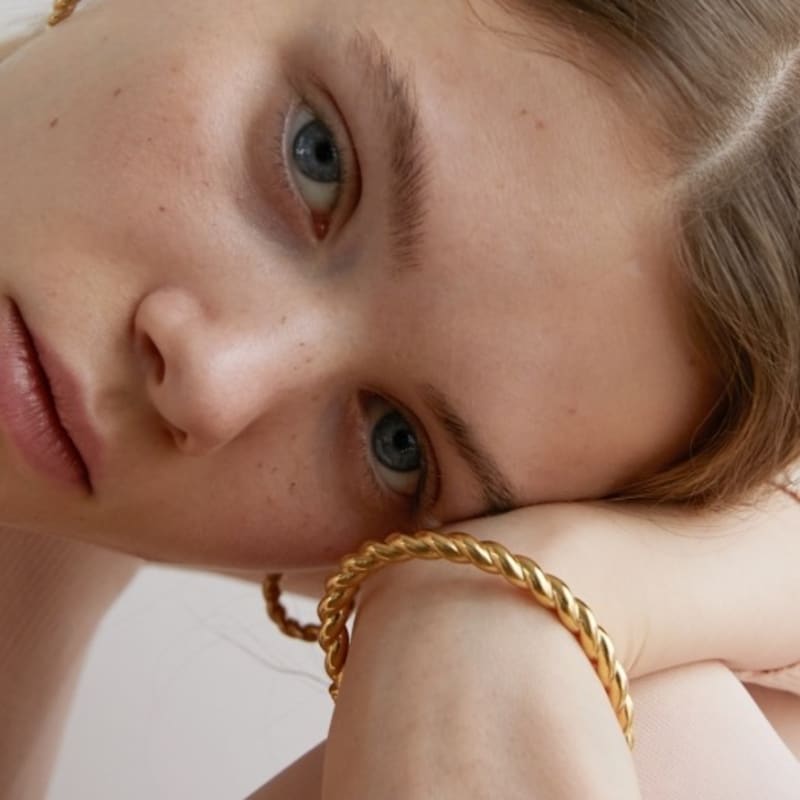 L U I R E Twist Bangle