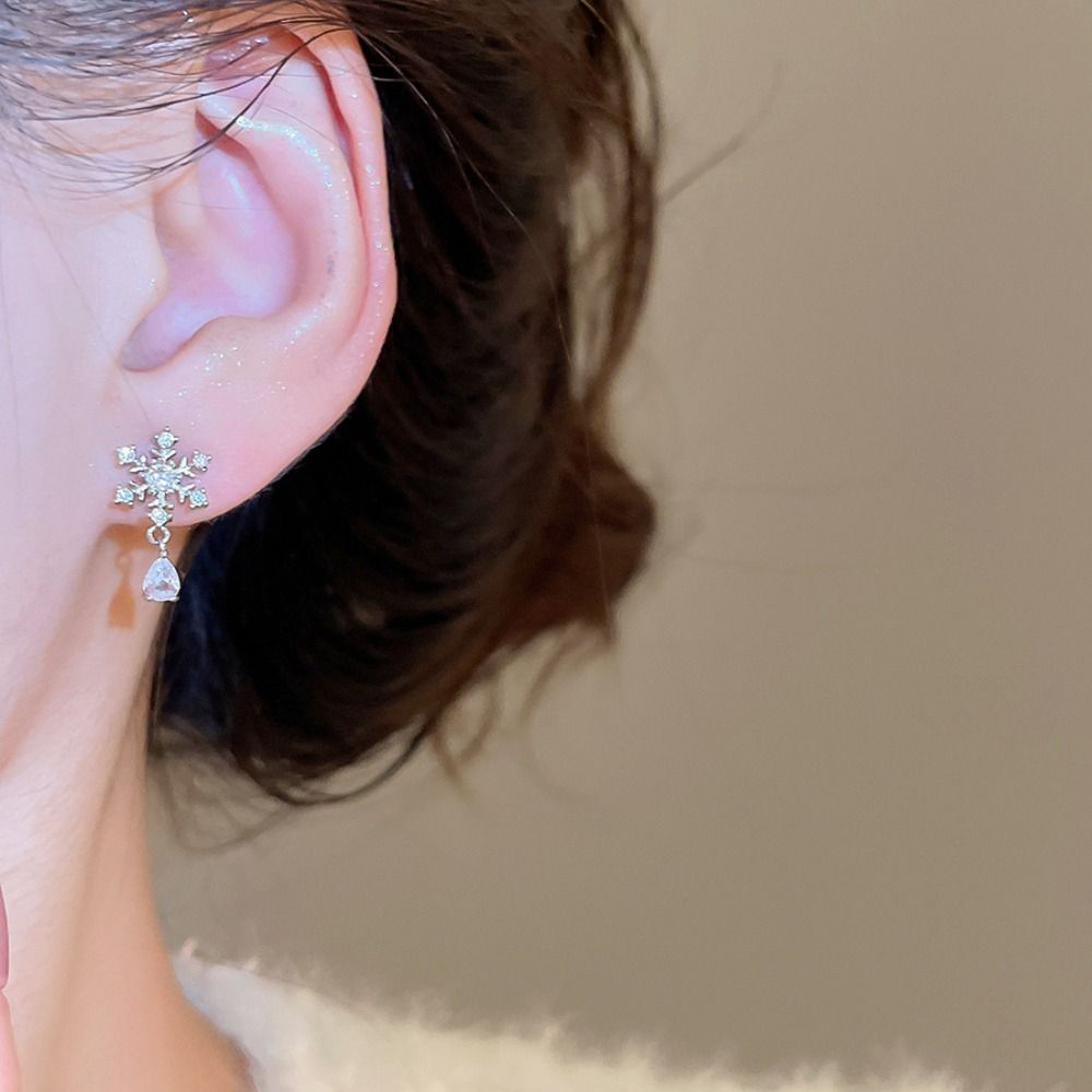 Rhinestone Snowflakes Earrings Light Luxury Zircon Dangle Earrings  New Year