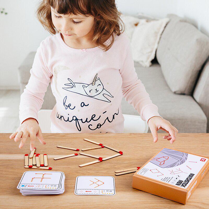 Classic Wooden Matchstick Puzzle: Educational Toy for Children's Math and Logic Training