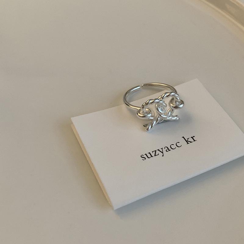 

Модное открытое регулируемое медное кольцо с уникальным дизайном в виде скрученного узла для женщин