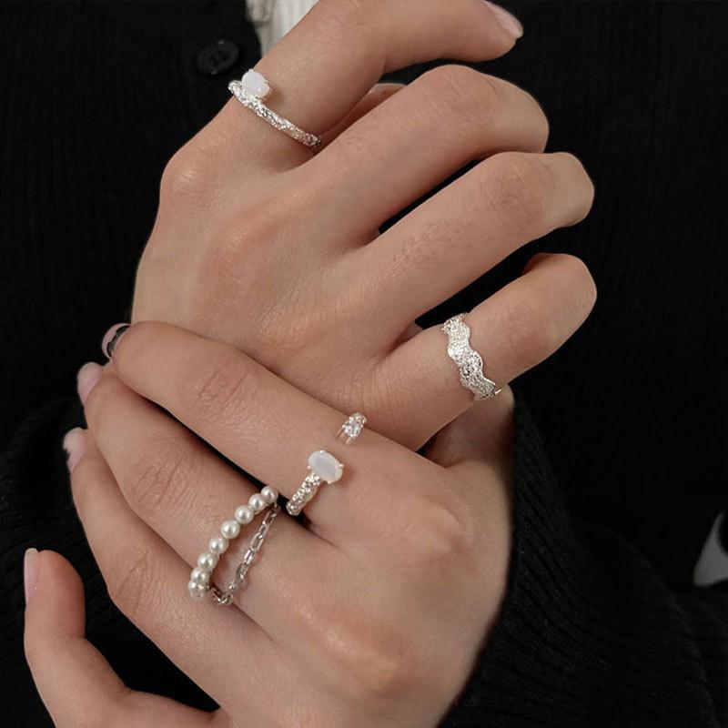 Stylish Minimalist S925 Silver Ring For Women With Trendy Geometric Shape Ideal For Everyday Wear