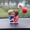 Figurka całującej się pary Świetny prezent Urocza figurka na deskę rozdzielczą Chłopiec i dziewczynka z żywicy