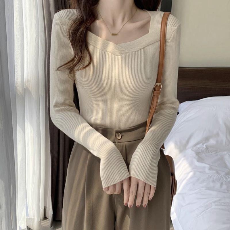 Apricot Women's Square Neck Knitwear: Slimming Long Sleeve Autumn 2025 Base Shirt/Sweater, Small Size.