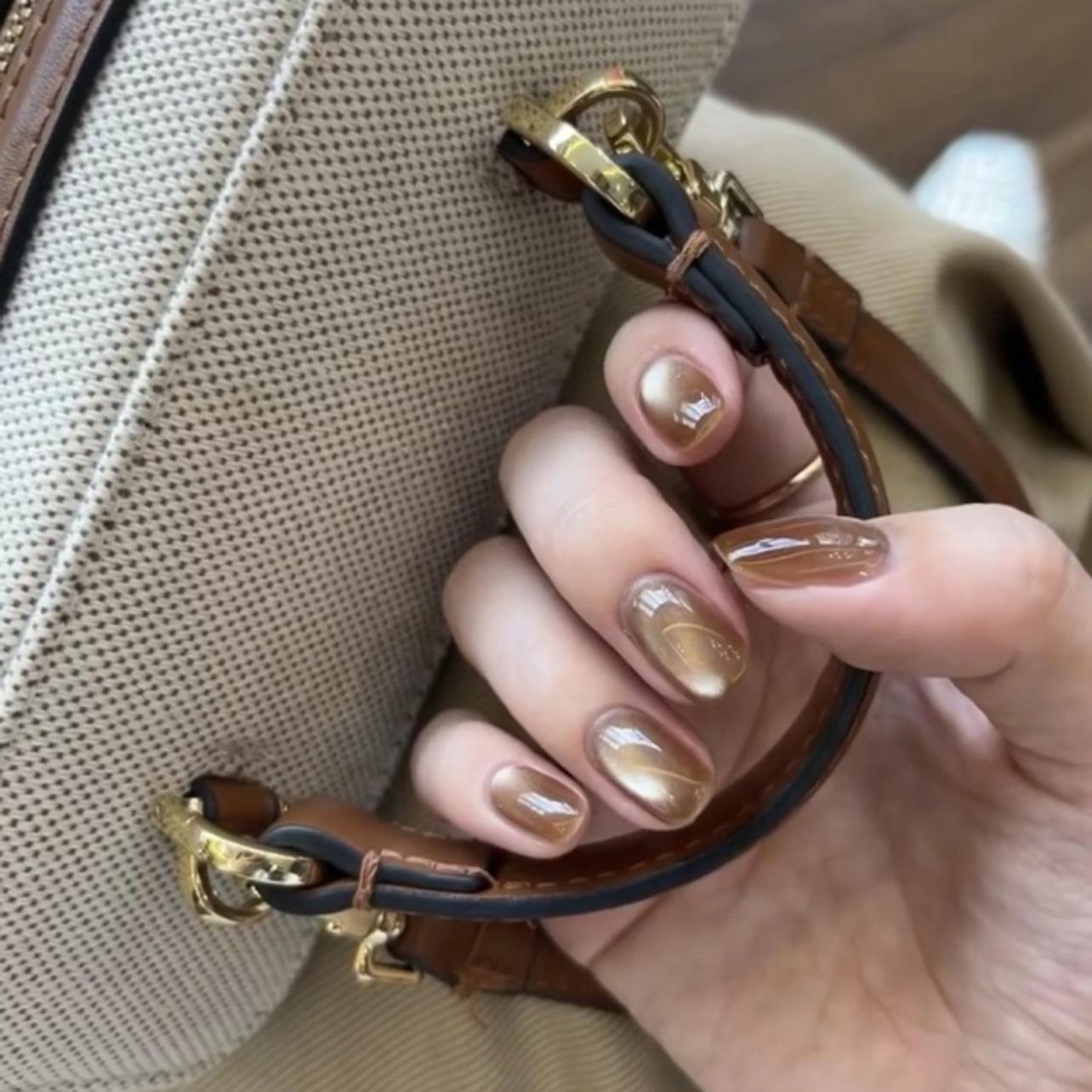 Cat Eye Short Square Press-On Nails - Beautiful, Wearable False Nails JP4130 [Includes Glue]