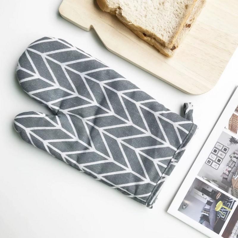 1 PCS Heat-Insulated, Anti-Scald Microwave Oven Gloves, High Temperature Resistant Thickened Baking Oven Gloves