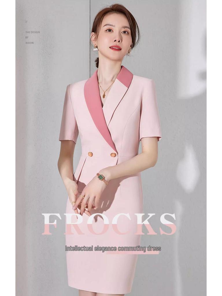 Hellrosa Figurbetontes Zweiteiler-Schlankheitskleid für Arbeitskleidung im Schönheitssalon