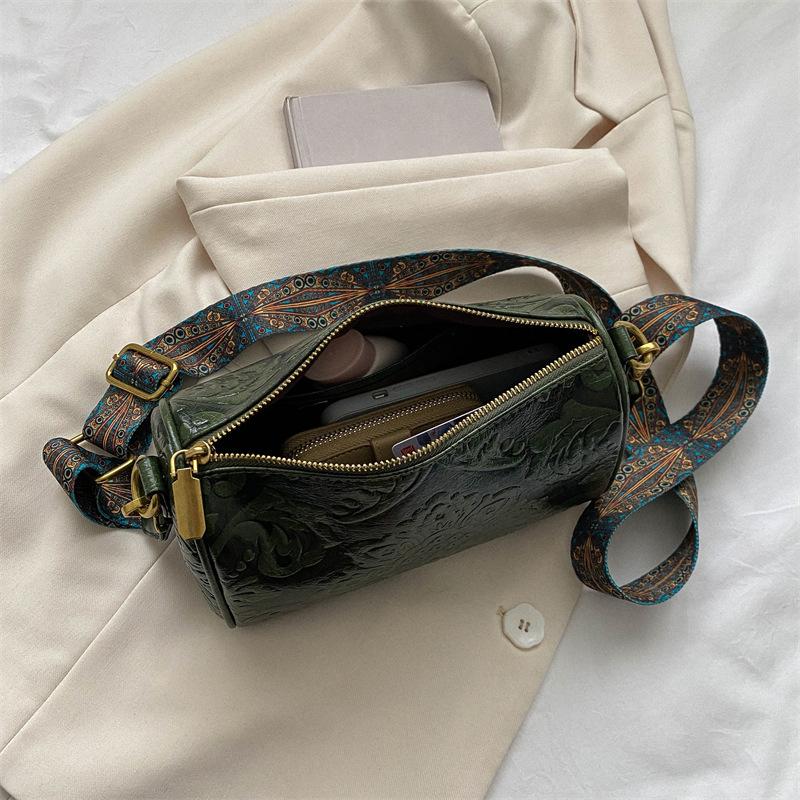 Women PU Leather Shoulder Bag Designer Wide Strap Ladies Crossbody Bags Vintage Pillow Handbag Luxury   Female Messenger Bag