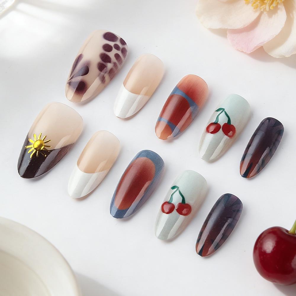 Glossy Red Brown Almond Nails with Gold Foil & Gradient Style - 30 Removable Pieces.