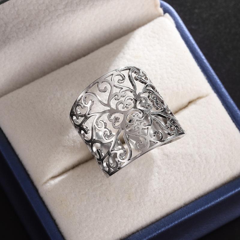 

Европейский и американский стиль Властное Ретро Модное Кольцо с Регулируемым Кольцом с Полым Узором из Нержавеющей Стали