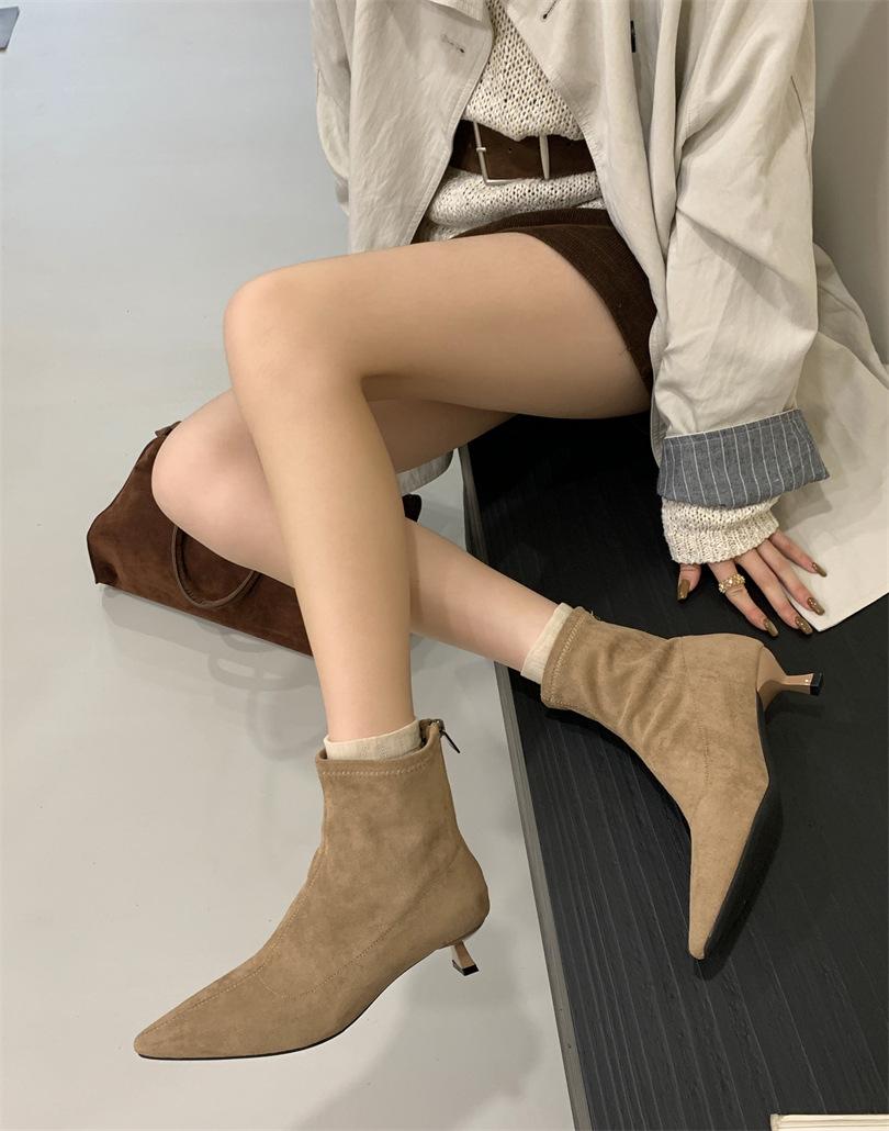 

Ретро остроносые замшевые тонкие ботильоны короткие ботинки женская обувь 2025 новый осень и зима ботильоны на шпильке французские маленькие ботильоны 39 хаки