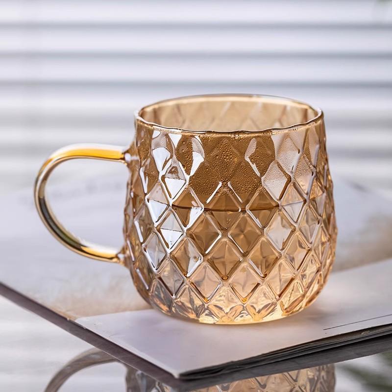 High Borosilicate Glass Water Pitcher 1000ml 1800ml Modern Hammered Texture Cold Brew Tea Juice Beverage Carafe With Stainless