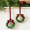 Merry Chrismas Mini Xmas Wreaths Dollhouse Miniature Chrismas Tree Decor Garland Wreath Mini Craft Wreaths Winter Snow Ornaments
