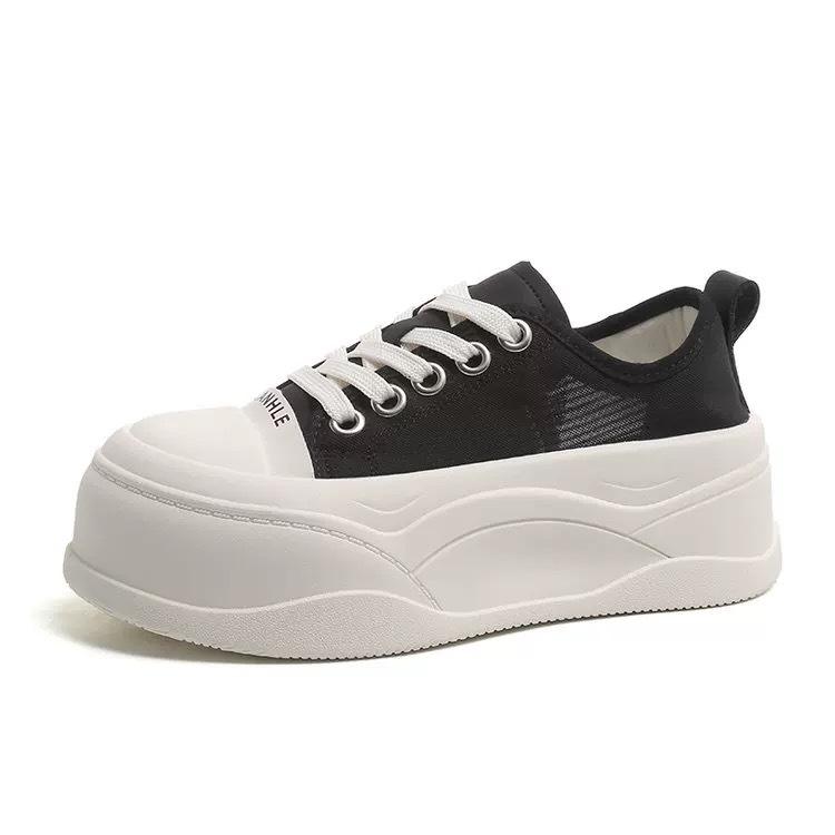 Modische Damen Plateau Freizeitschuhe 2025 Frühling Herbst Neu Höhensteigerung Outdoor Rutschfest Flache Schuhe Mode Kreuzgebunden Halbschuhe