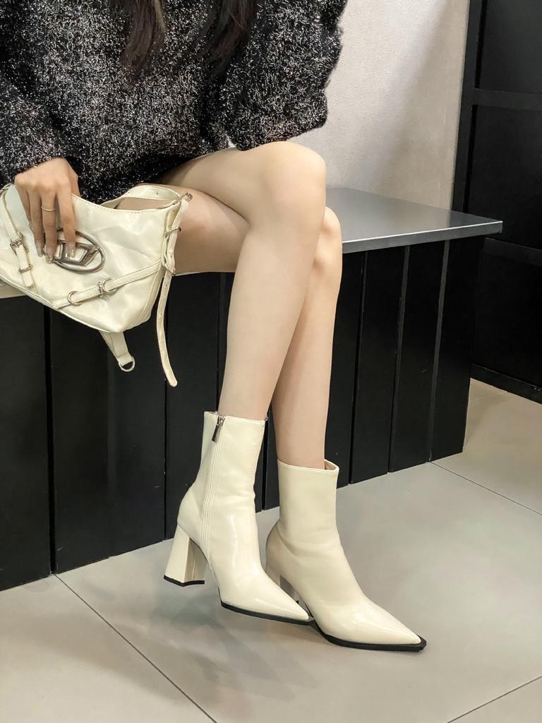 2025 autumn new pointed thick heel high heel temperament French fashion sexy beautiful women short boots