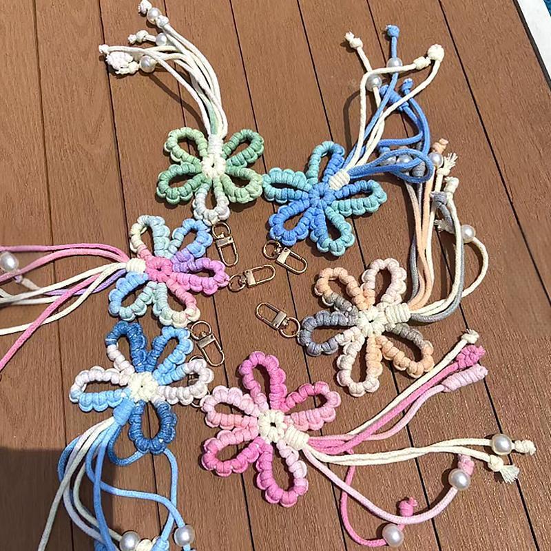 Explosive exquisite handmade woven flower tassel bag pendant with rustic style and creative car keychain pendant