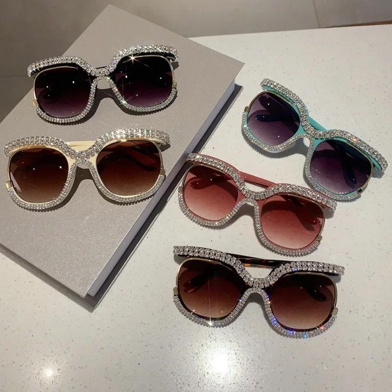 New Style Large Frame Diamond Sunglasses for Girls UV400 Protection Luxury Street Fashion Goggles