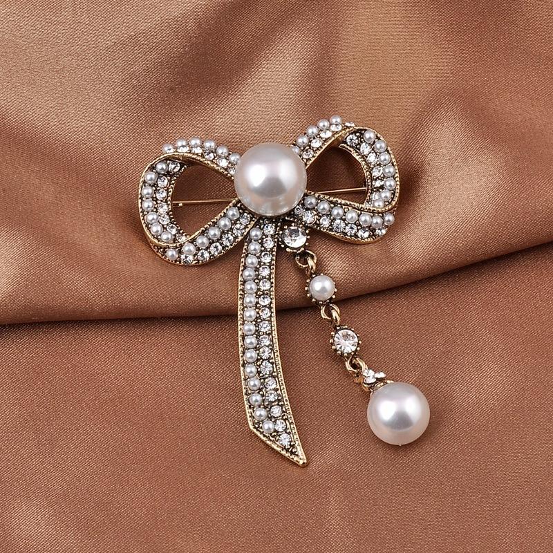 Бант Жемчужная Брошь Модная Атмосферная Бант-Булавка Анти-Светоотражающая Пряжка белый