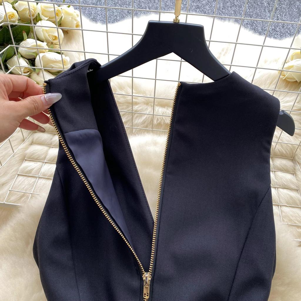 Summer V-neck Sleeveless Double Breasted Dress with Women's Niche Design High Waist A-line Vest Dress