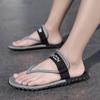 2025 Sommer Neue Herren Sandalen Outdoor Casual Strandschuhe Bequeme Zehenstegsandalen Herren Flip-Flops Leichte Flache Sandalen