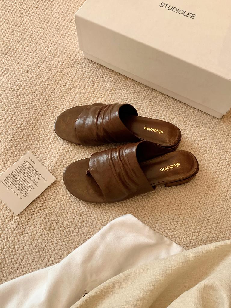 Grape mother same minimalist old money wind wide upper pleated flat bottom slippers round head casual versatile toe cool slippers