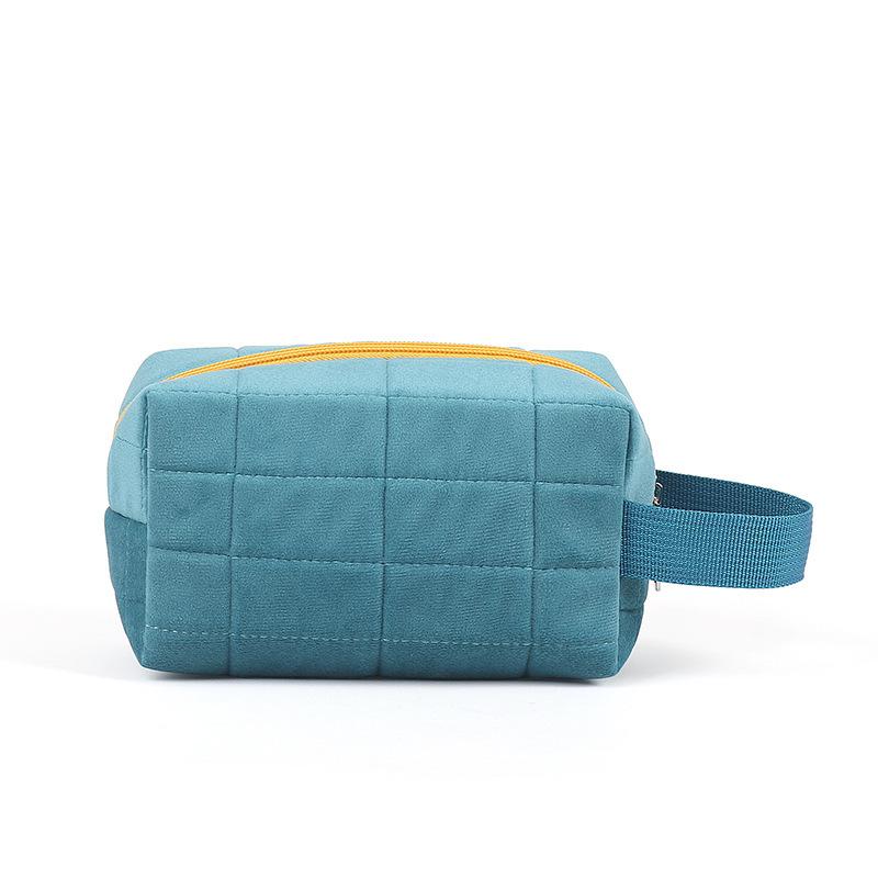 

Capacity Portable Large Makeup Bag Cosmetic Storage Bag Travel Wash Bag Storage темно-зелений колір