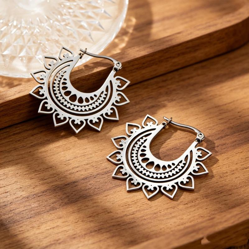 Bohemian Hollow Round Alloy Carved Earrings For Women Ins Style