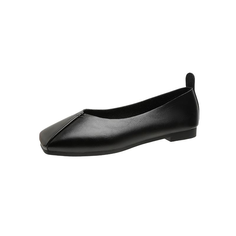 Spring and summer new flat-bottomed comfortable Doudou shoes round head one-pedal casual shallow mouth single shoes women