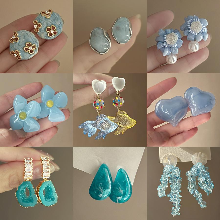 Ice quenched blue flower artificial crystal fringed earrings Cool wind temperament stud earrings Internet celebrity earrings