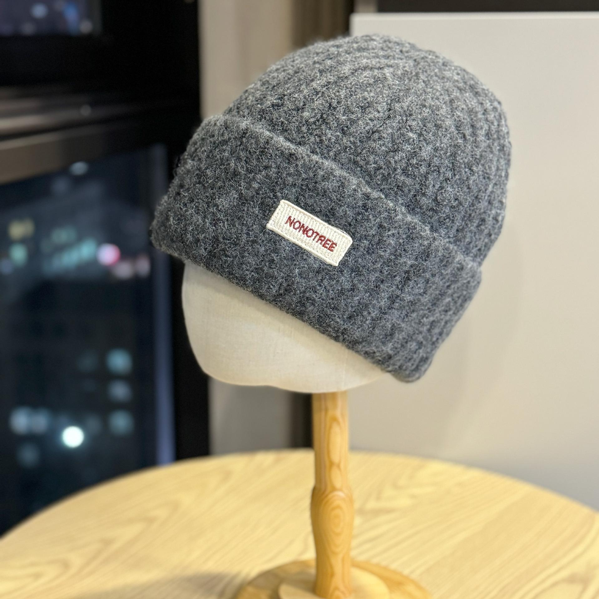 

New knitted hat for women with large head circumference, Korean style, loose fit, makes the face look smaller, woolen hat for winter in the snow of Adult54-60Average Size темно-сірий
