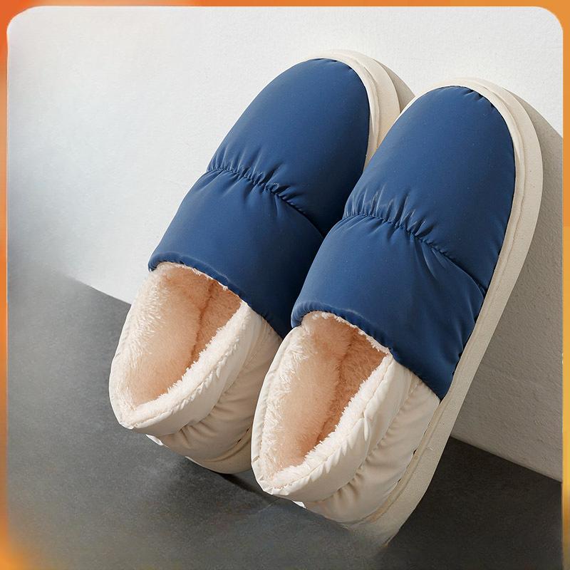 

Носите туфли на мягкой подошве, теплые флисовые ботинки и водонепроницаемые хлопковые тапочки для дома поверх шлепанцев. Fits 41-42 тёмно-синий