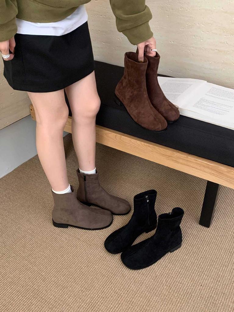 2025 new autumn and winter soft-soled rear zipper niche low tube Martin fashion women's short boots suede Chelsea boots