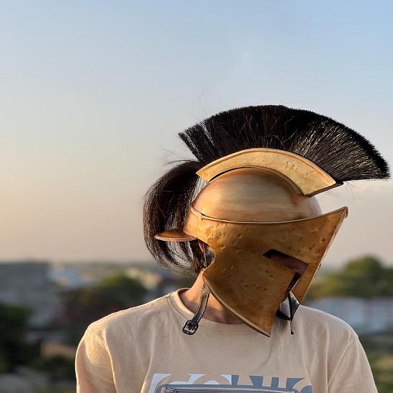 Casca Regelui spartan Leonidas Inspirată de filmul 300 Războinic Armură Medievală pentru Joc de Rol Cadou Perfect pentru Fanii Spartani Colecționari