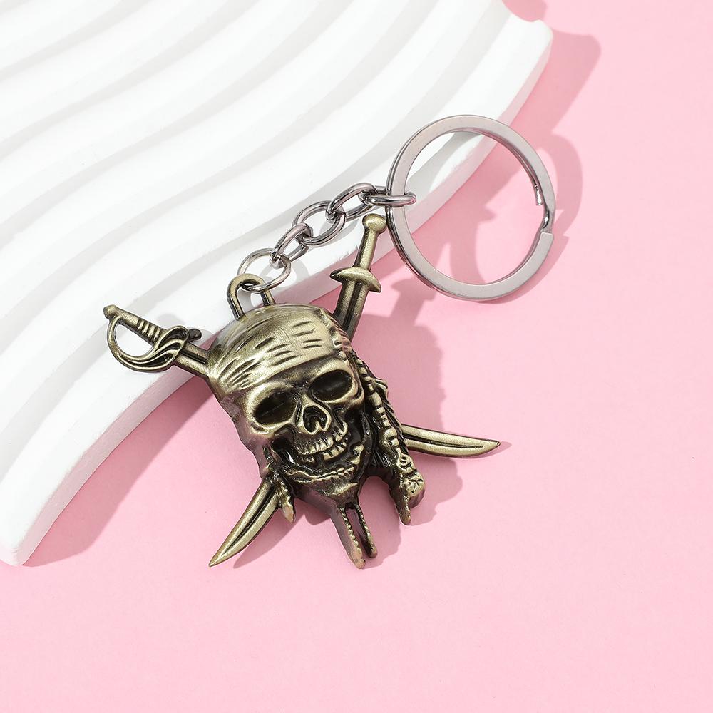 Fashion Vintage Key Chain Charm Pirates Of The Caribbean Keychain Jack Sparrow's Skull Pendant Keyring For Men Women Gifts