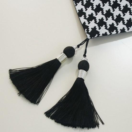 Table Runner Plaid Print Table Decorative Contrast Tassel Color with Anti-slip Decoration Heat-resistant Drooping