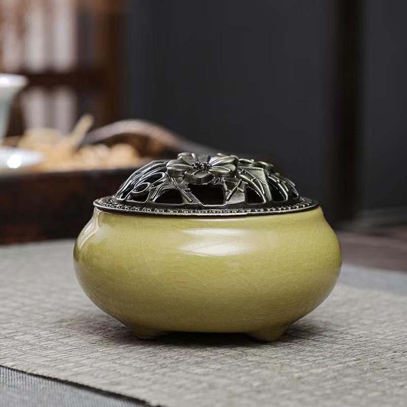 Celadon Ceramic Incense Burner for Home, Buddhist Supplies, Sandalwood Incense Path, Ice Crack Kiln Change Design.