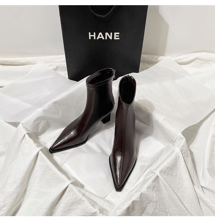 First Encounter Season Pointed Head Thin Boots Women Thick Heel Autumn and Winter New Brown Temperament Advanced Sense French Rear Zipper Heel Short