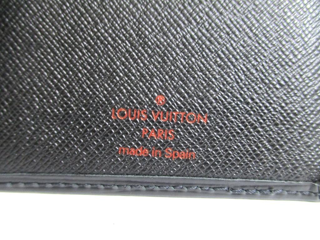 Authentic LOUIS VUITTON Epi Black Leather Flap Bill Wallet Porte Credit #b277  Open box