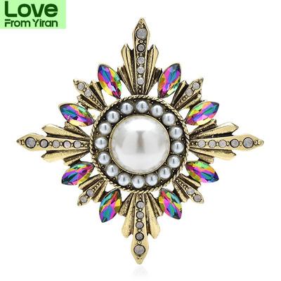 Vintage Pearl Flower Brooches For Women Rhinestone Palace Style Party Office Brooch Pin Gits