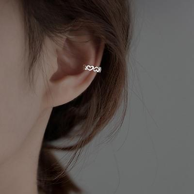 Sweet Love-Shaped Ear Clips, Women'S Fake Earrings, Earbone Clips, Fresh Temperament, No Earholes, Hollow Love Earrings.