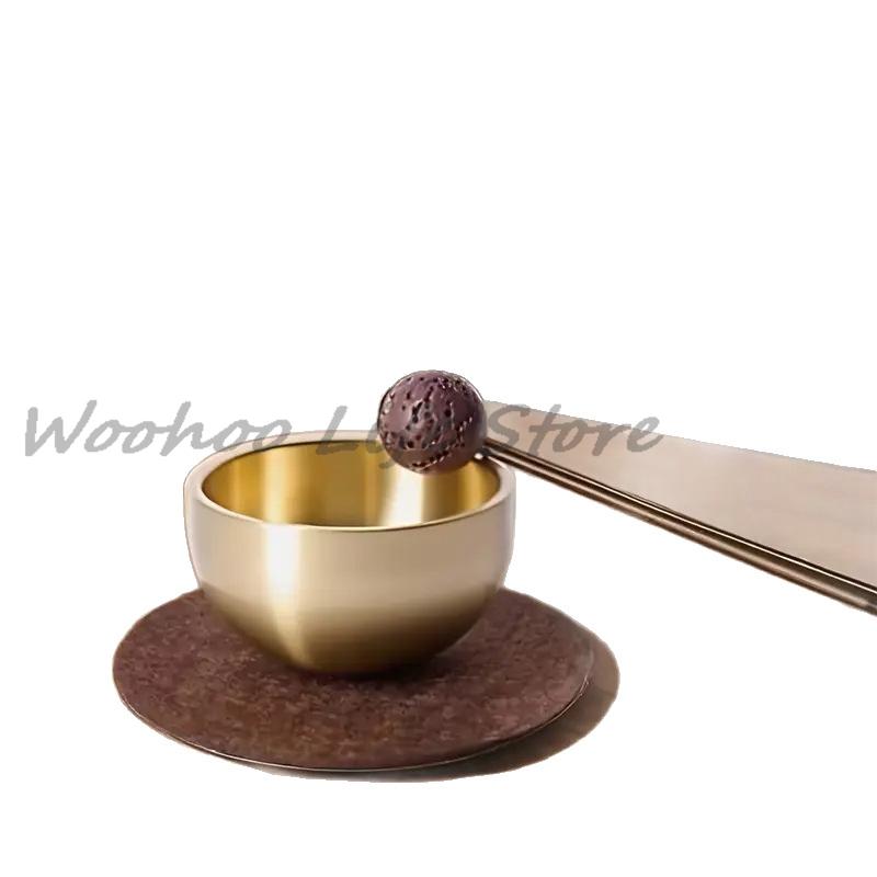 

Ultra-Compact Singing Bowl Set for Yoga and Meditation Practice with Calming and Healing Properties золотой