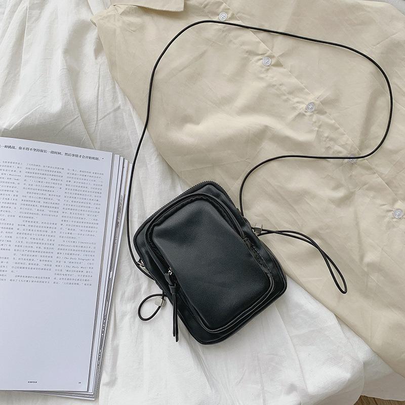 Mini mobile phone bag, soft leather versatile simple breast bag, women's high-end sense niche single shoulder messenger bag