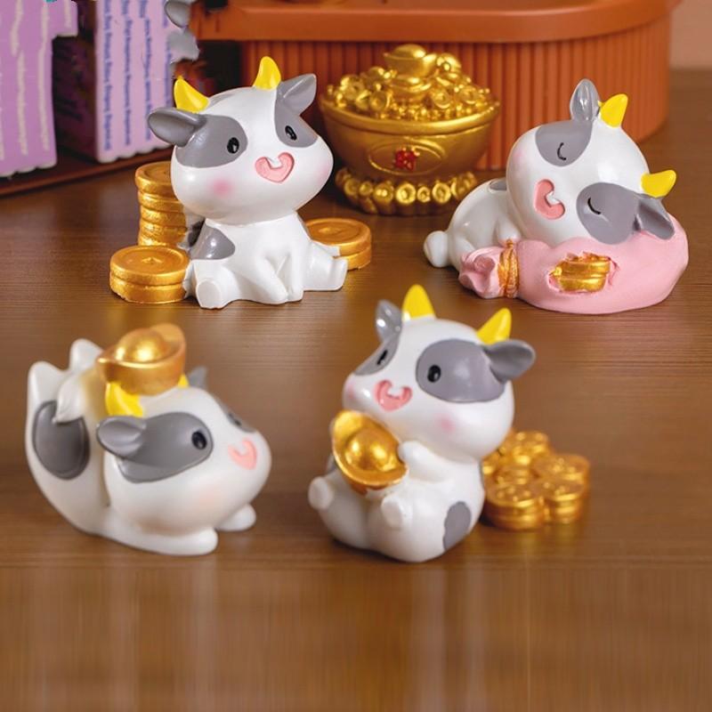 Adorable Good Fortune Cow Resin Figurine Cute Office Desk Decoration Ornament