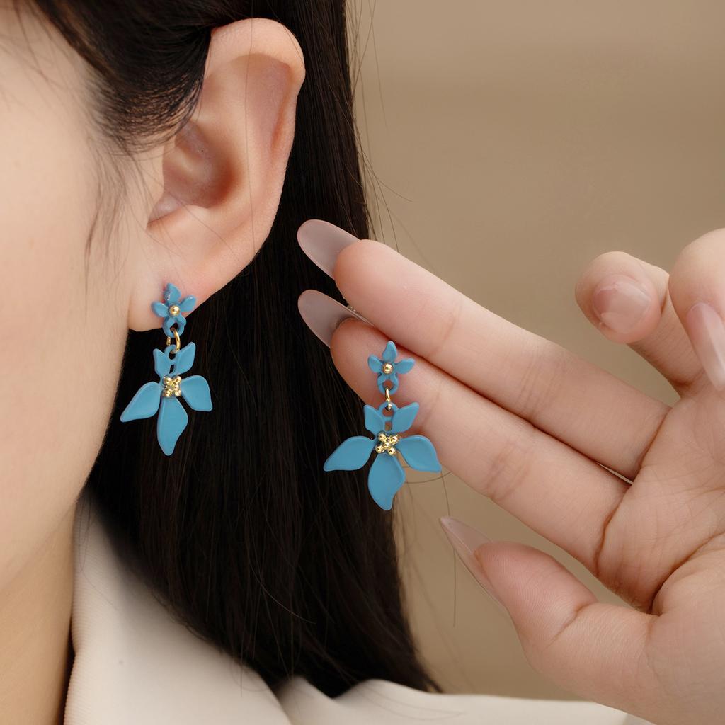 Silver Needle Spring New Small Fresh Flower Earrings High-end Forest Five-Petal Flower Stud Earrings Cute Holiday Earrings