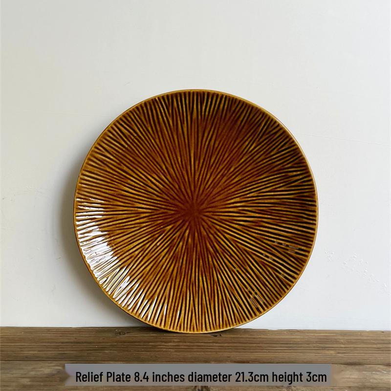 Piatti in Ceramica Raffinatamente Lavorati: Design Decorativi, Bassi, Profondi e da Insalata con Piccoli Difetti