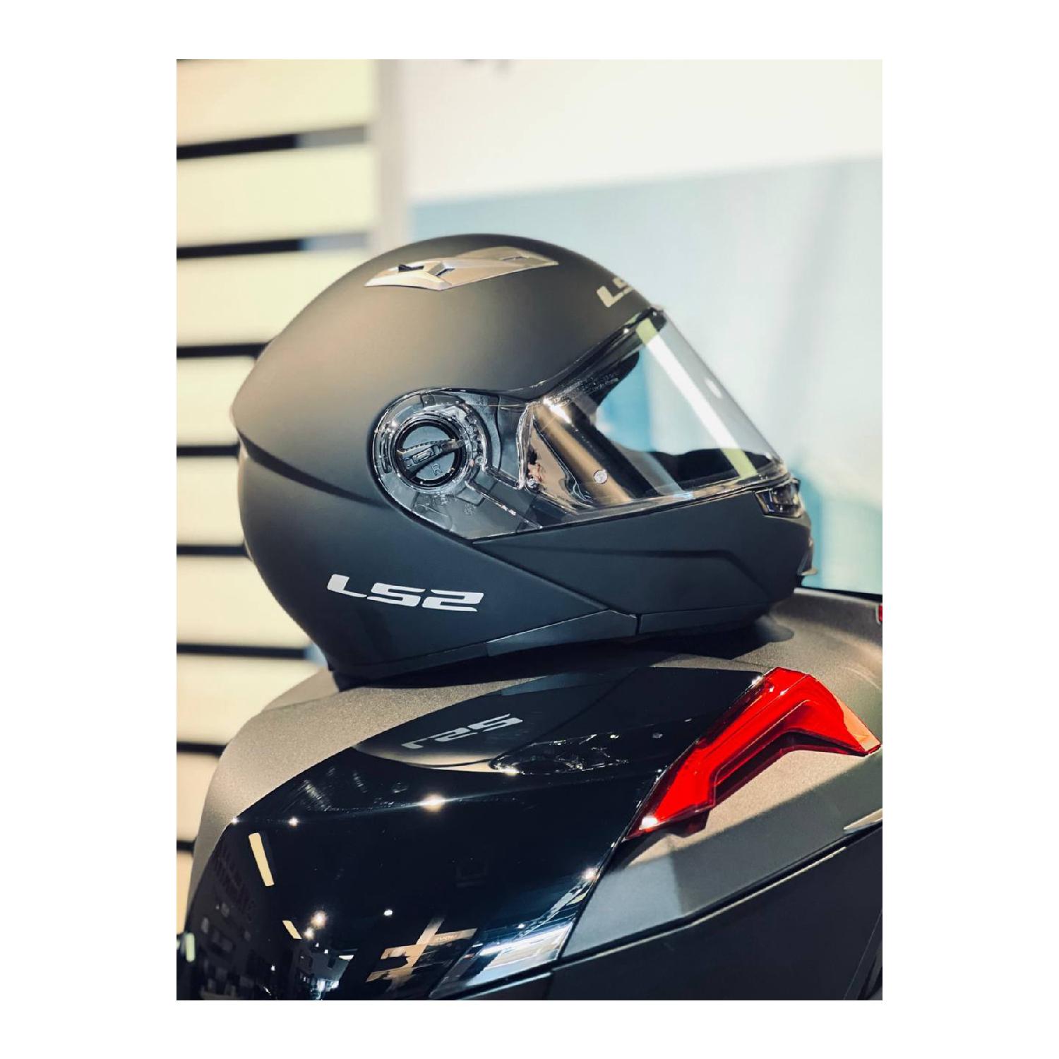 

Guroni Matte Black Chin Open Helmet