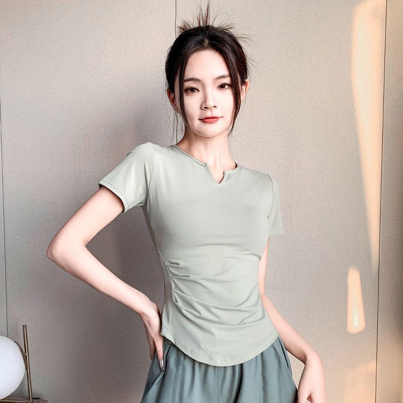 

Женский быстросохнущий комплект для йоги: Короткий рукав и брюки с нагрудной вставкой для летних утренних пробежек 2025 года Medium