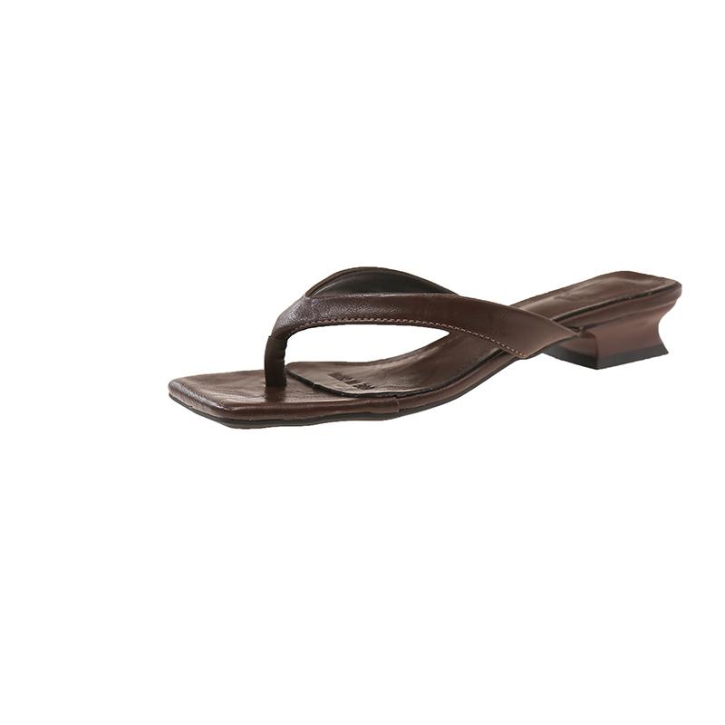 

Модные летние женские шлепанцы с перемычкой для пальца, удобные шлепанцы на низком каблуке, женские повседневные платья, уличный стиль, сандалии, шлепанцы 42 шоколадный